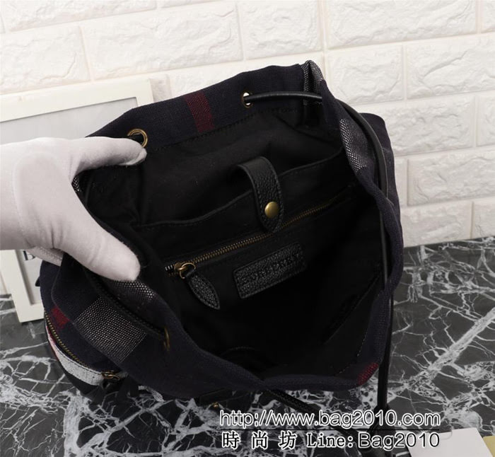 BURBERRY巴寶莉 新款 The Rucksack 軍旅背包 柔軟休閒雙肩包 391223  Bhq1123